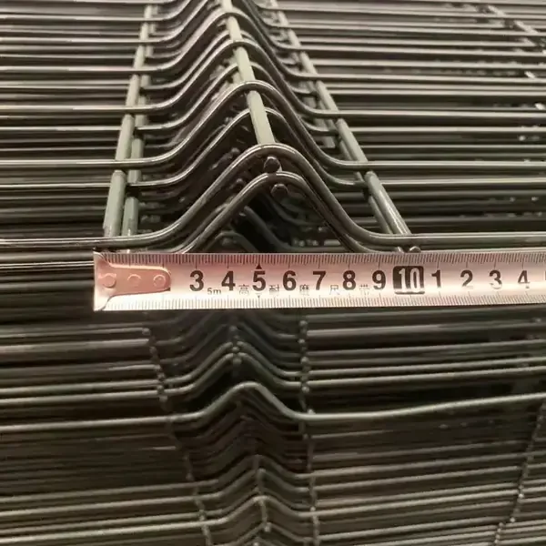 3D Curvy Welded Wire Mesh Fence Panel 2