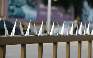 anti-climbing wall spikes