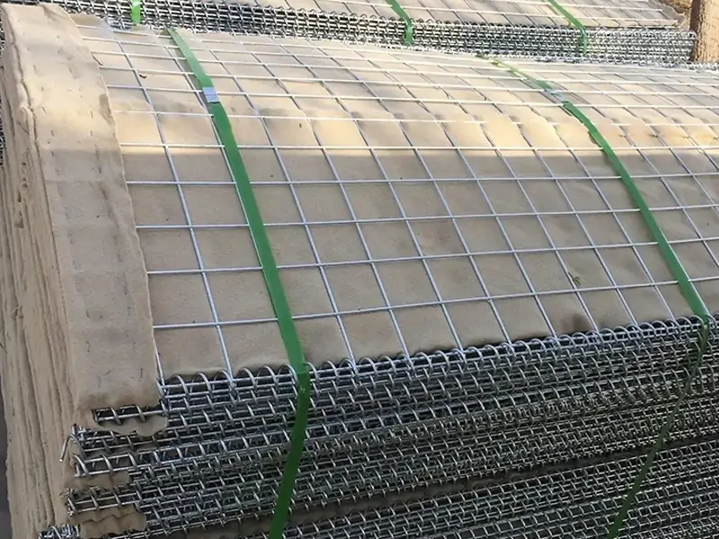 Sand Wall Gabion Barrier 16